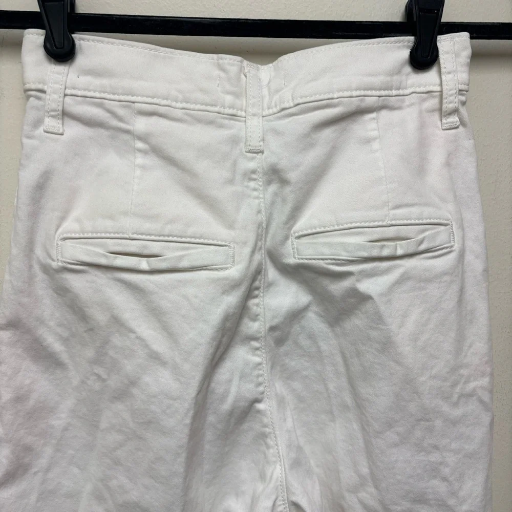 Levi’s White Pleated Balloon Leg Pants